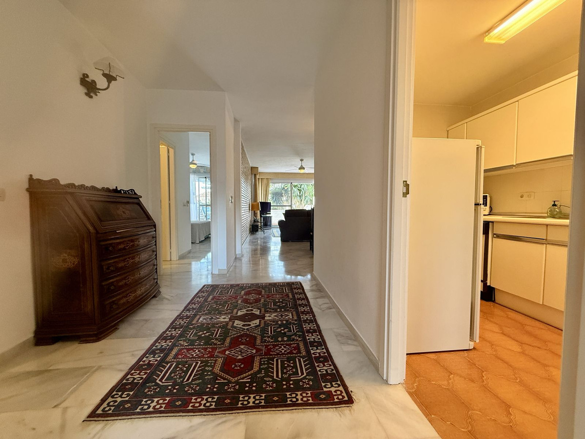Se vende Apartamento en Planta Última de 2 dormitorios en Costa Del Sol, Málaga, España