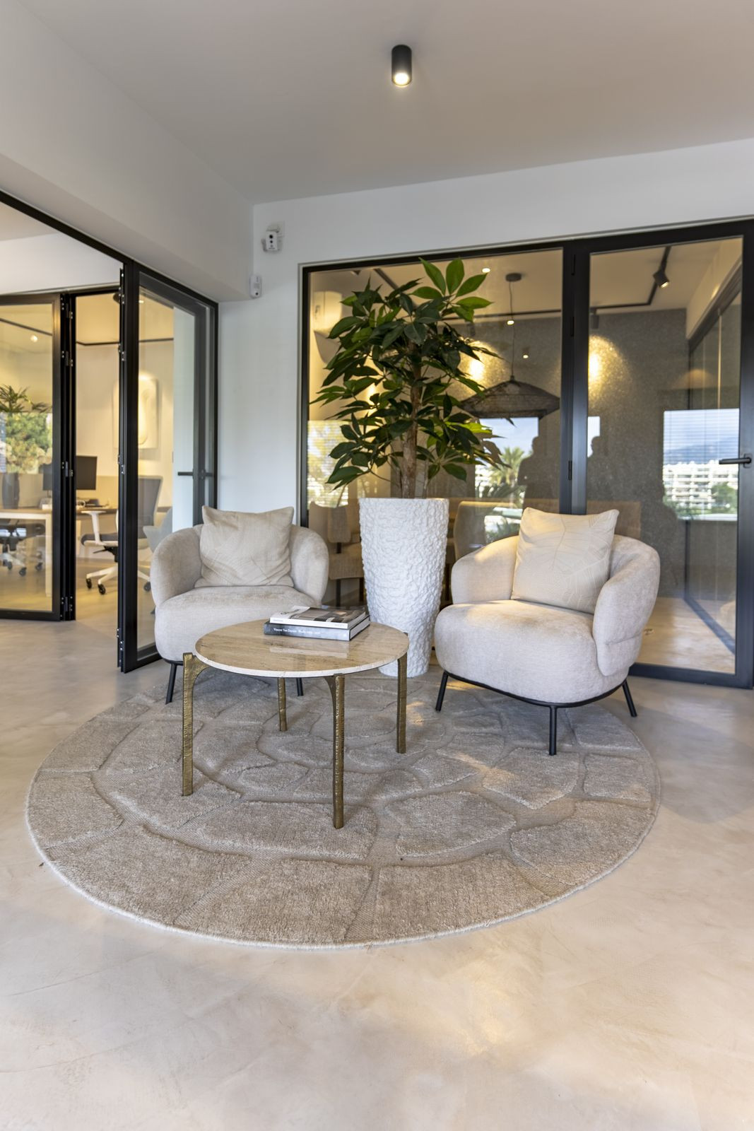 Commercial unit for sale in Guadalmina Alta Costa Del Sol, Málaga, Spain