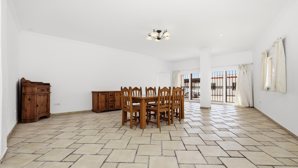 4 Bed Townhouse for sale in Manilva Costa Del Sol, Málaga, Spain