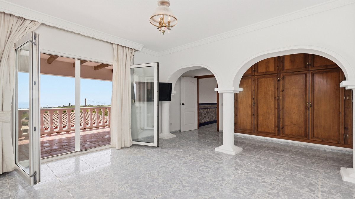 4 Bed Townhouse for sale in Manilva Costa Del Sol, Málaga, Spain