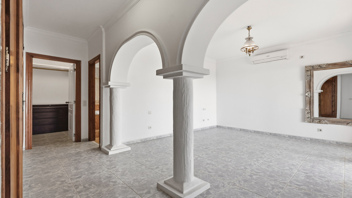 4 Bed Townhouse for sale in Manilva Costa Del Sol, Málaga, Spain