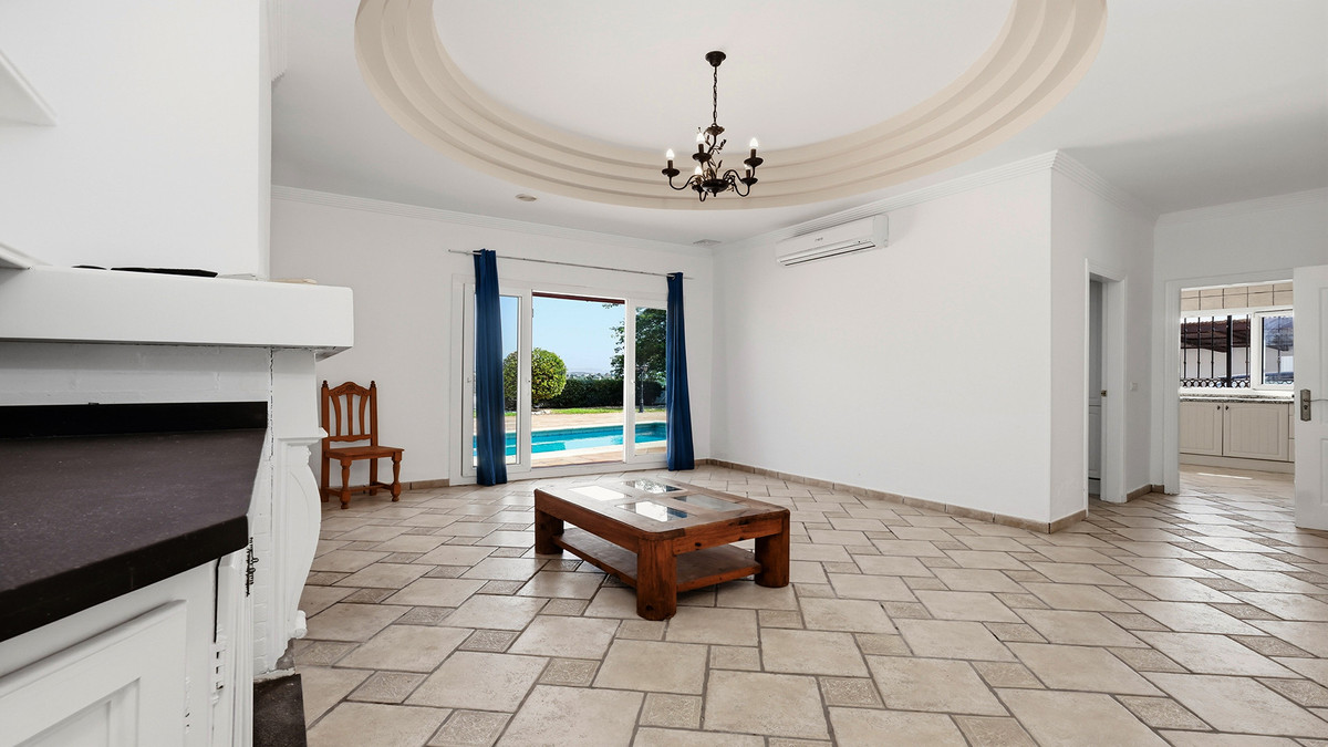4 Bed Townhouse for sale in Manilva Costa Del Sol, Málaga, Spain