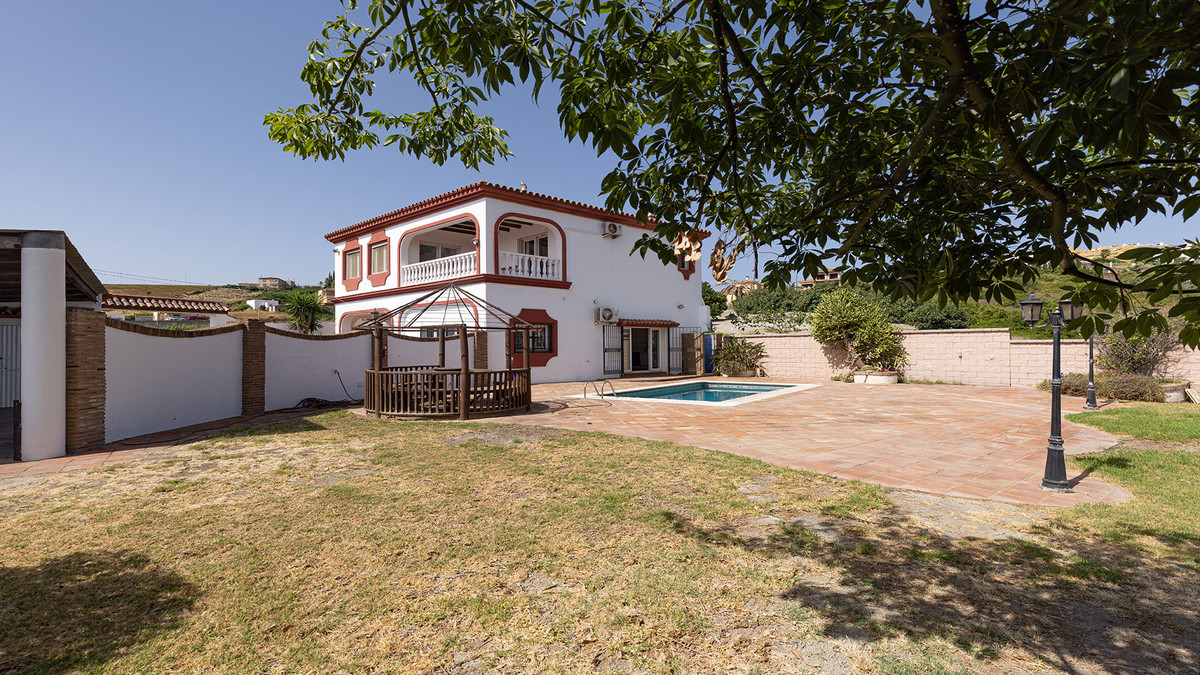 4 Bed Townhouse for sale in Manilva Costa Del Sol, Málaga, Spain
