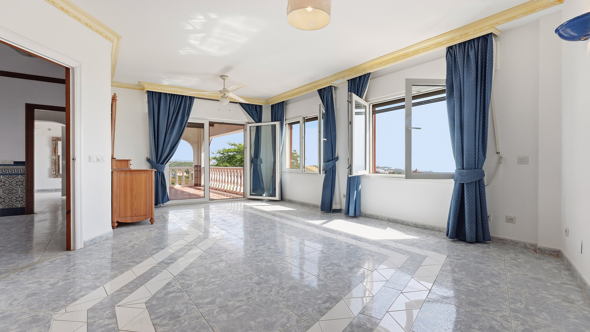 4 Bed Townhouse for sale in Manilva Costa Del Sol, Málaga, Spain