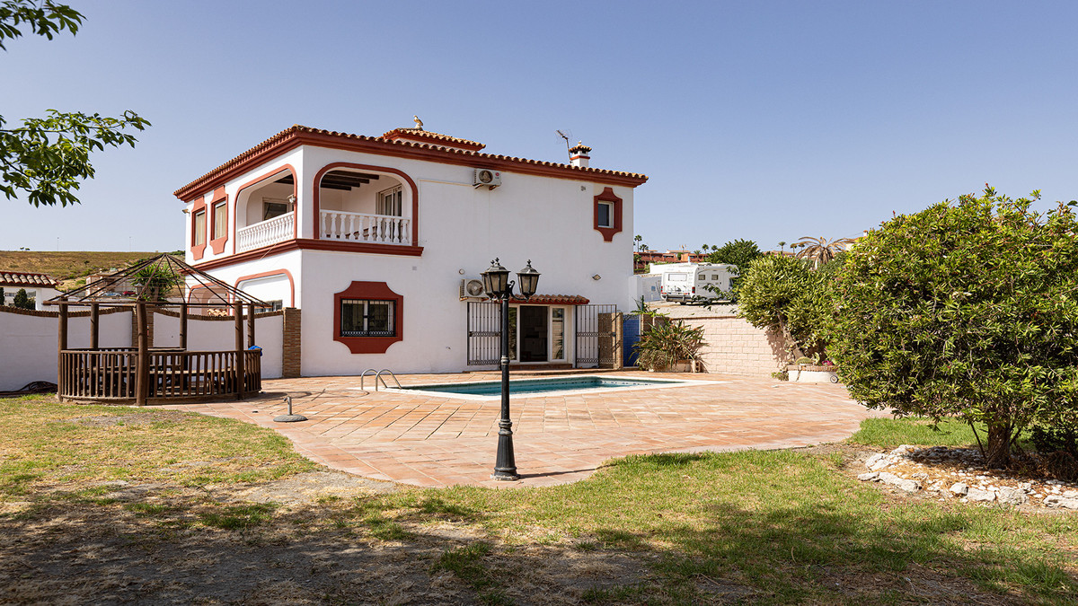 4 Bed Townhouse for sale in Manilva Costa Del Sol, Málaga, Spain