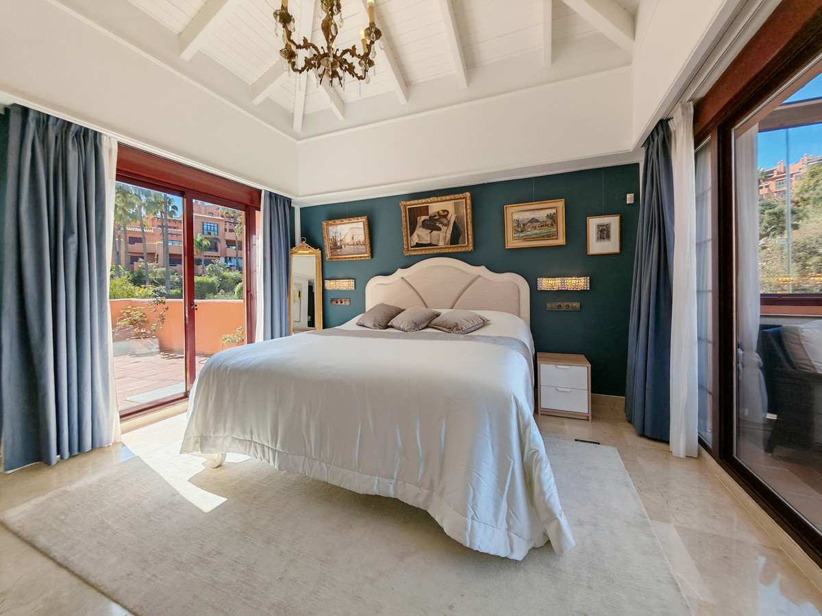 3 Bed Apartment for sale in La Mairena Costa Del Sol, Málaga, Spain