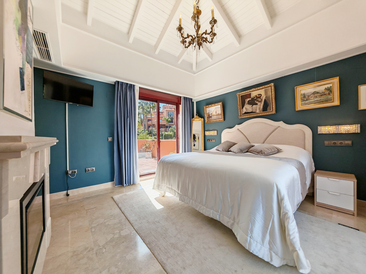 3 Bed Apartment for sale in La Mairena Costa Del Sol, Málaga, Spain