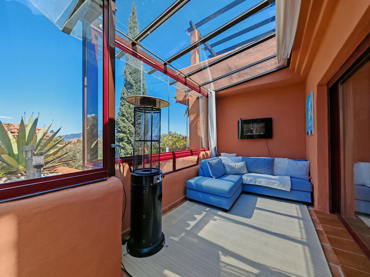 3 Bed Apartment for sale in La Mairena Costa Del Sol, Málaga, Spain