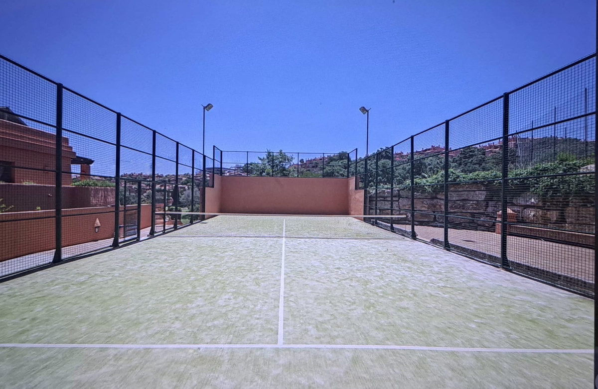 3 Bed Apartment for sale in La Mairena Costa Del Sol, Málaga, Spain