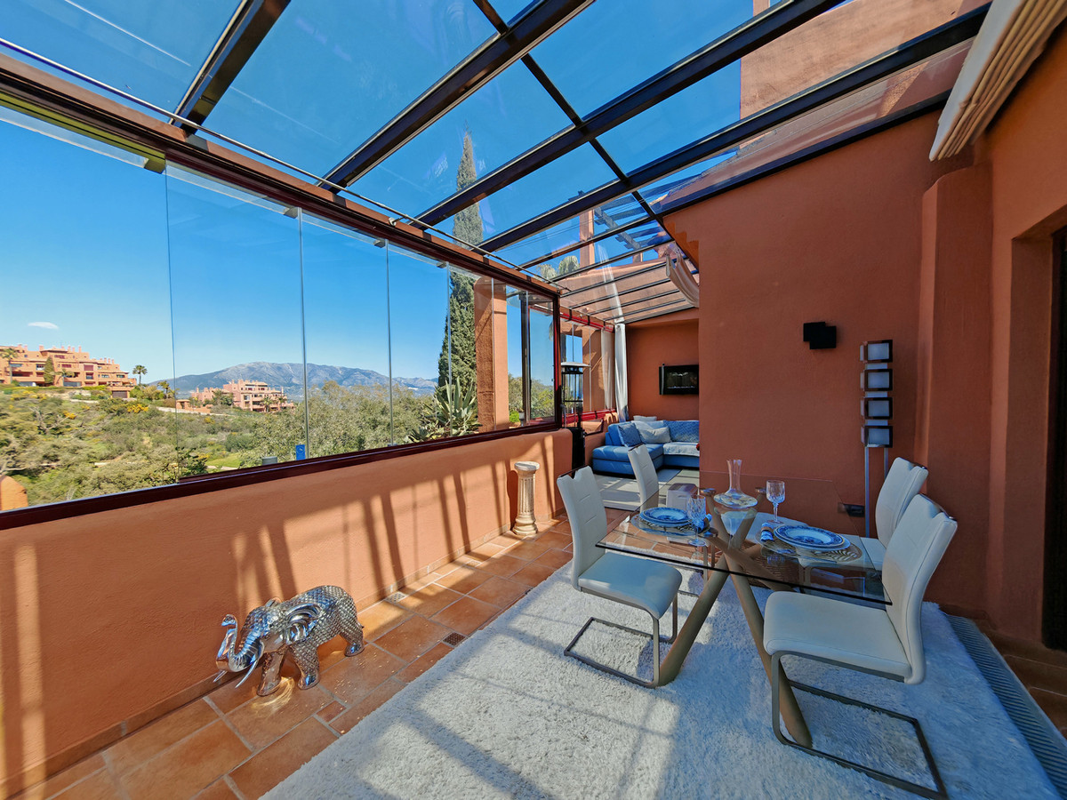 3 Bed Apartment for sale in La Mairena Costa Del Sol, Málaga, Spain