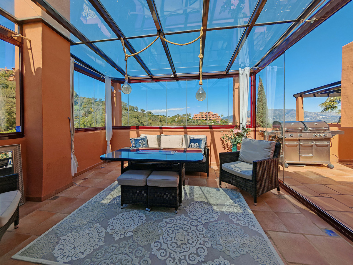 3 Bed Apartment for sale in La Mairena Costa Del Sol, Málaga, Spain