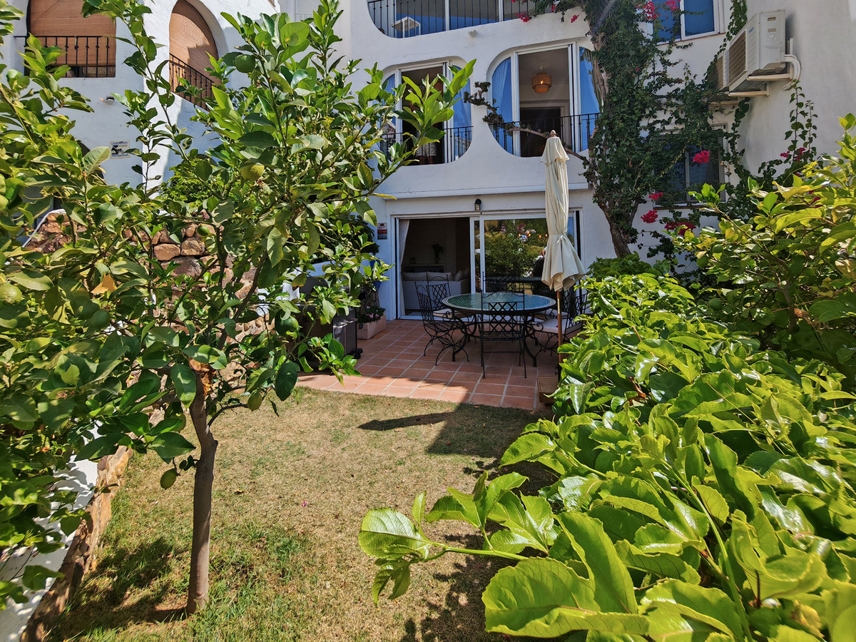 4 Bed Townhouse for sale in Marbella Costa Del Sol, Málaga, Spain