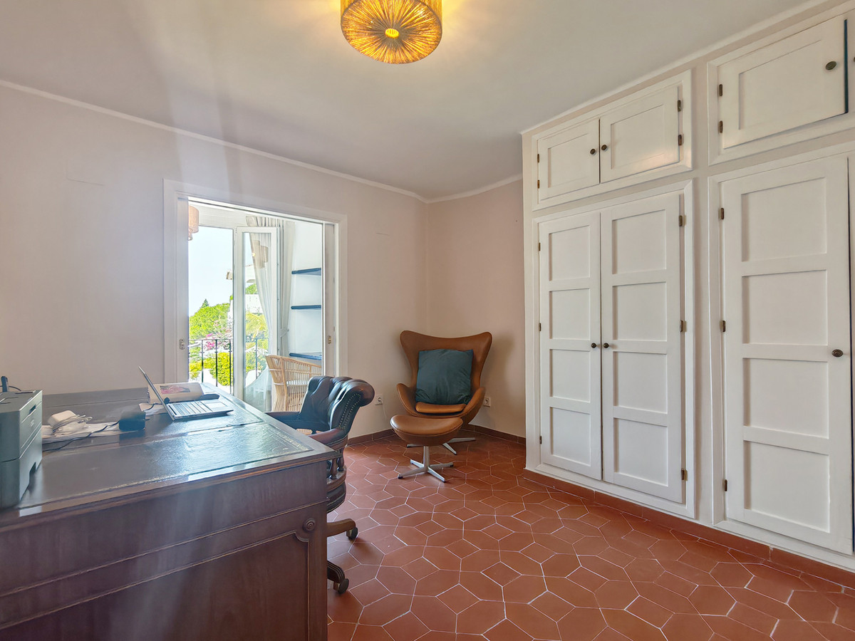 4 Bed Townhouse for sale in Marbella Costa Del Sol, Málaga, Spain