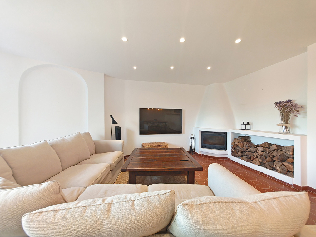 4 Bed Townhouse for sale in Marbella Costa Del Sol, Málaga, Spain