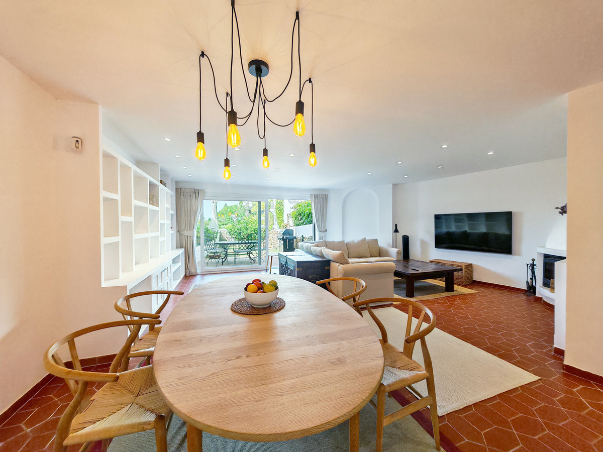 4 Bed Townhouse for sale in Marbella Costa Del Sol, Málaga, Spain