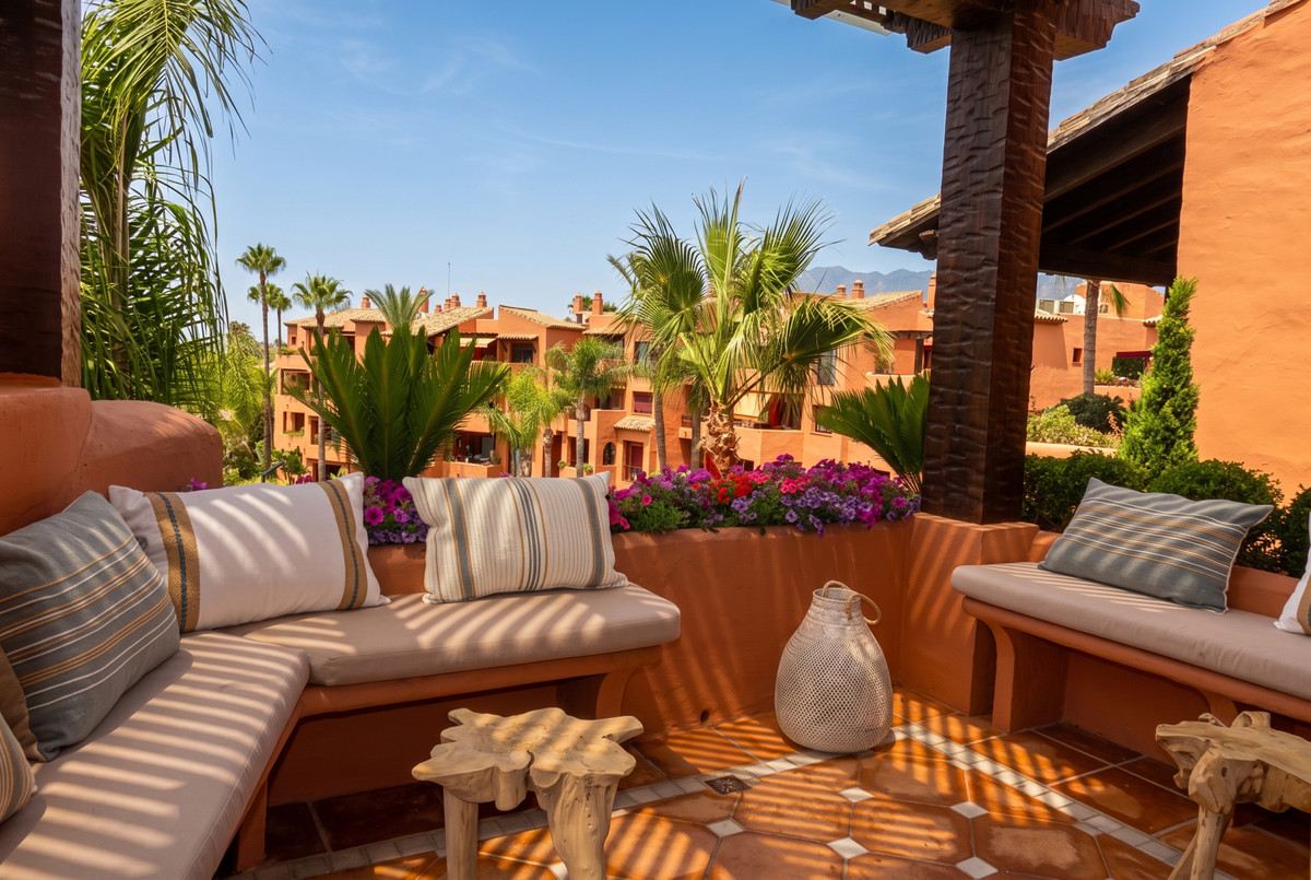 2 Bed Apartment for sale in Marbella Costa Del Sol, Málaga, Spain