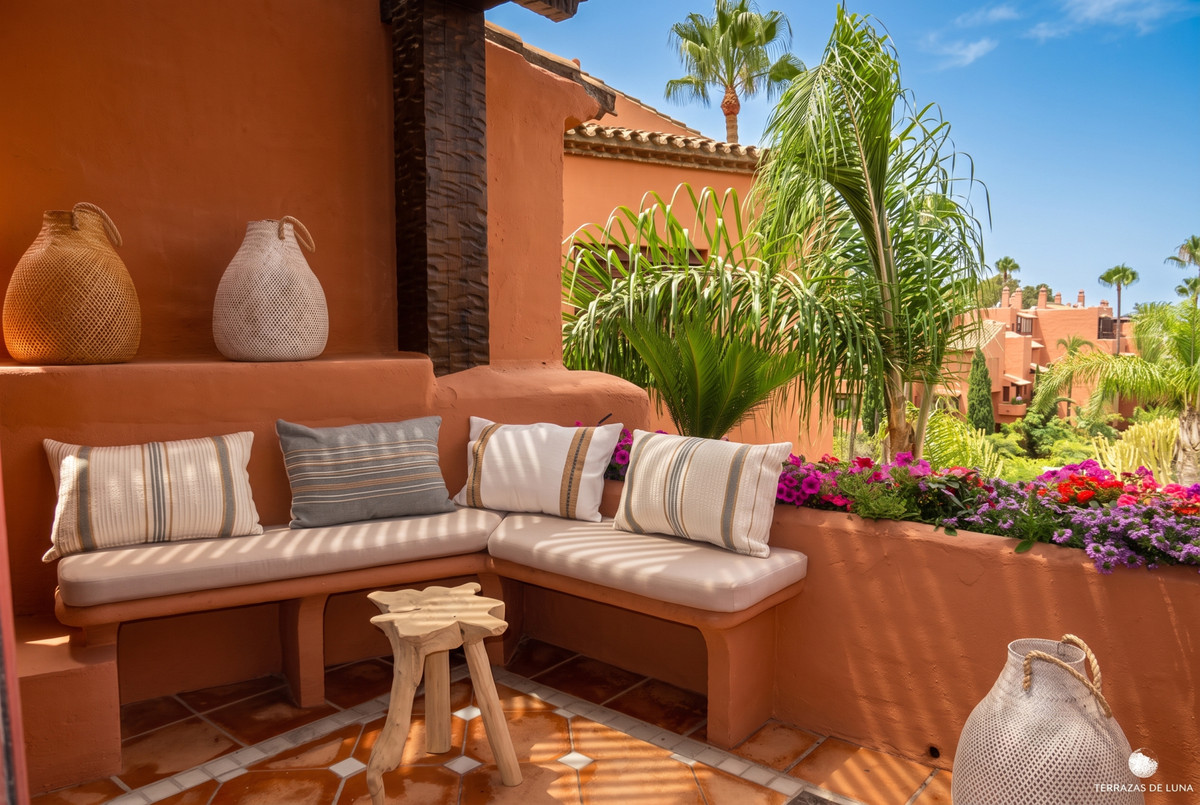 2 Bed Apartment for sale in Marbella Costa Del Sol, Málaga, Spain