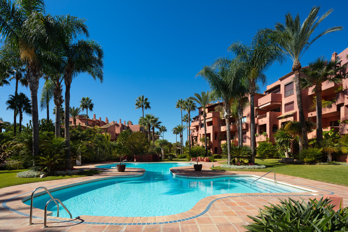 2 Bed Apartment for sale in Marbella Costa Del Sol, Málaga, Spain