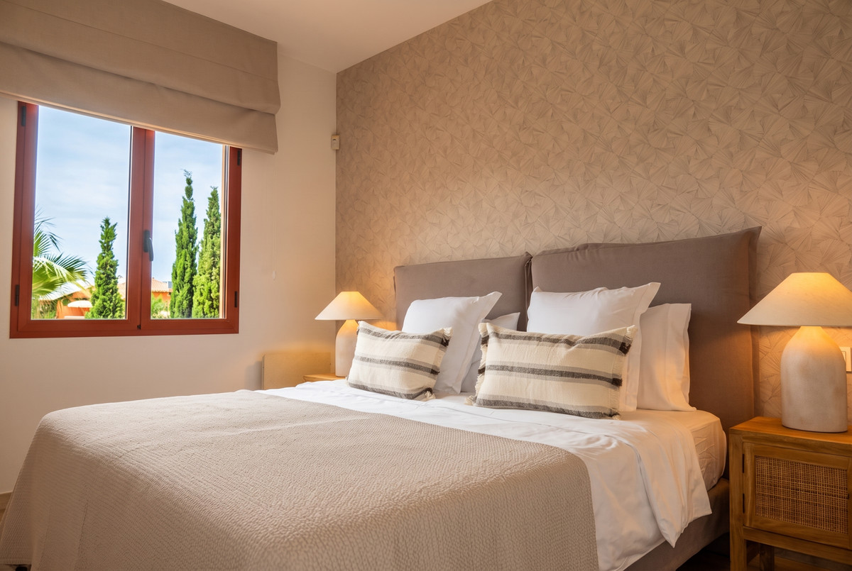 2 Bed Apartment for sale in Marbella Costa Del Sol, Málaga, Spain