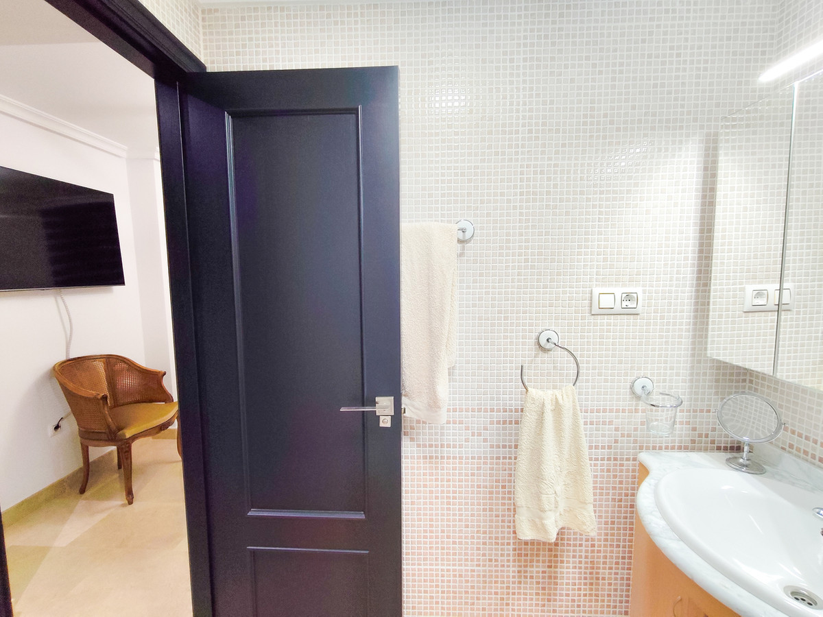 3 Bed Apartment for sale in Torrevieja Costa Blanca, Alicante, Spain