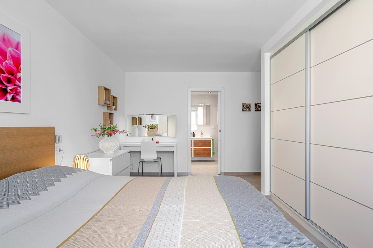 Se vende Villa - Chalet de 3 dormitorios en Costa Blanca, Alicante, España