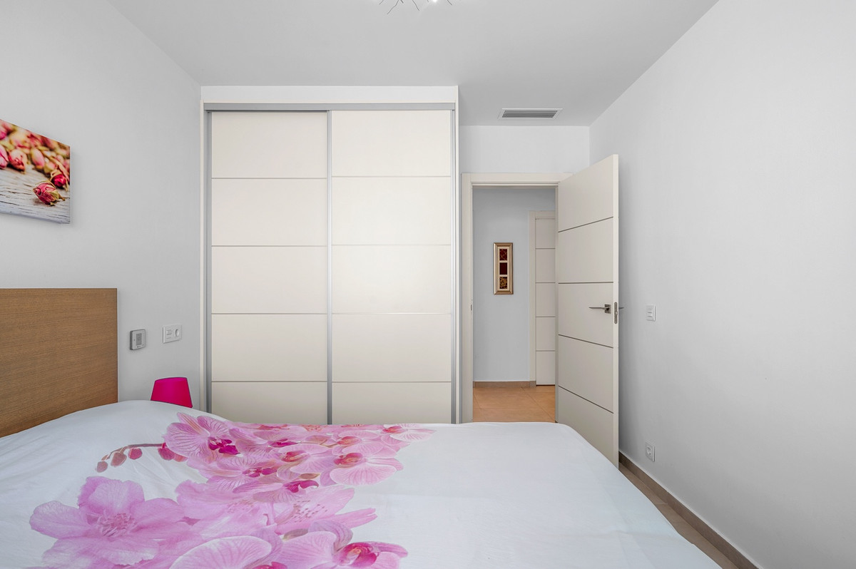 Se vende Villa - Chalet de 3 dormitorios en Costa Blanca, Alicante, España