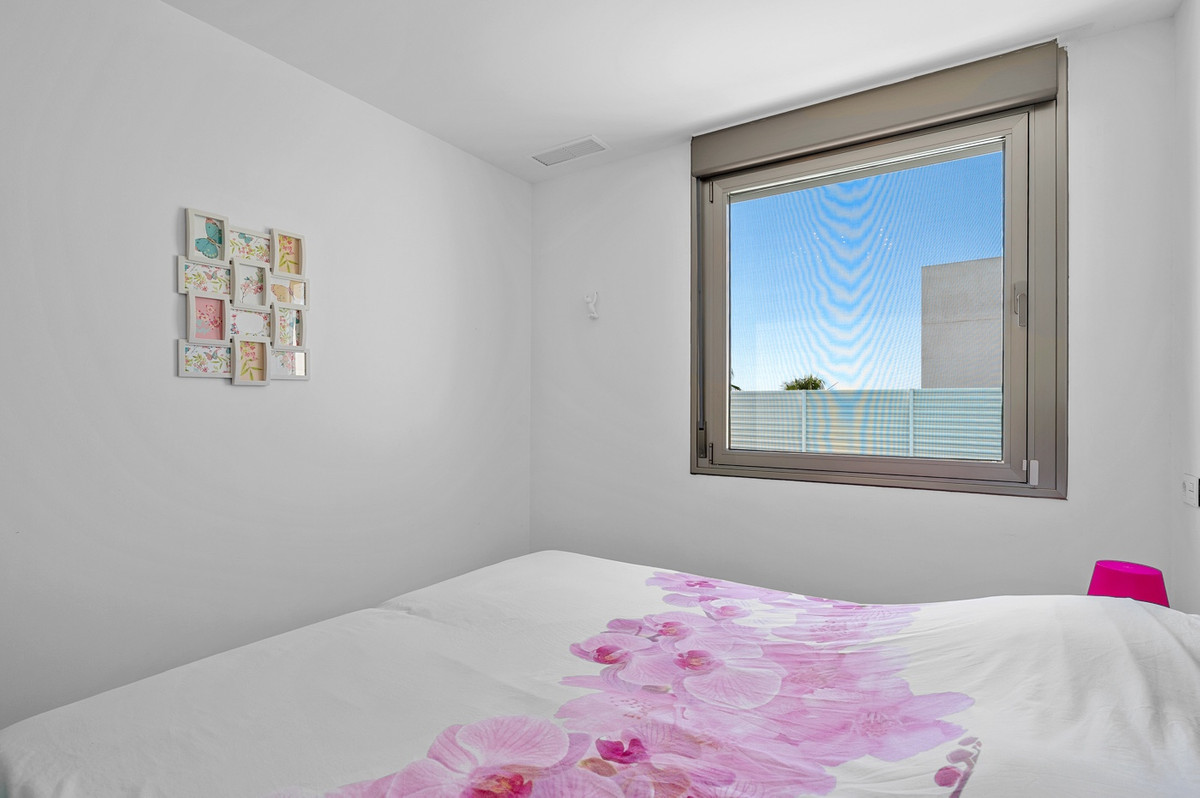 Se vende Villa - Chalet de 3 dormitorios en Costa Blanca, Alicante, España