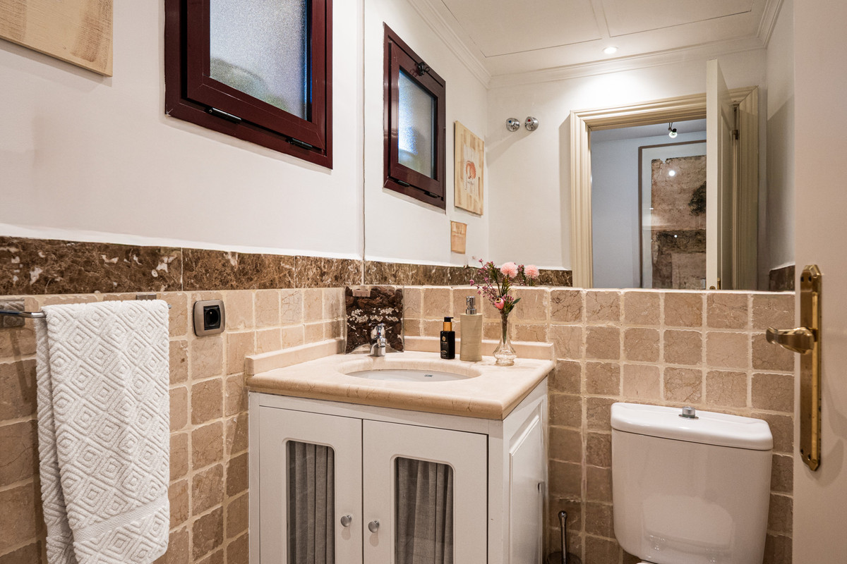 5 Bed Townhouse for sale in Marbella Costa Del Sol, Málaga, Spain