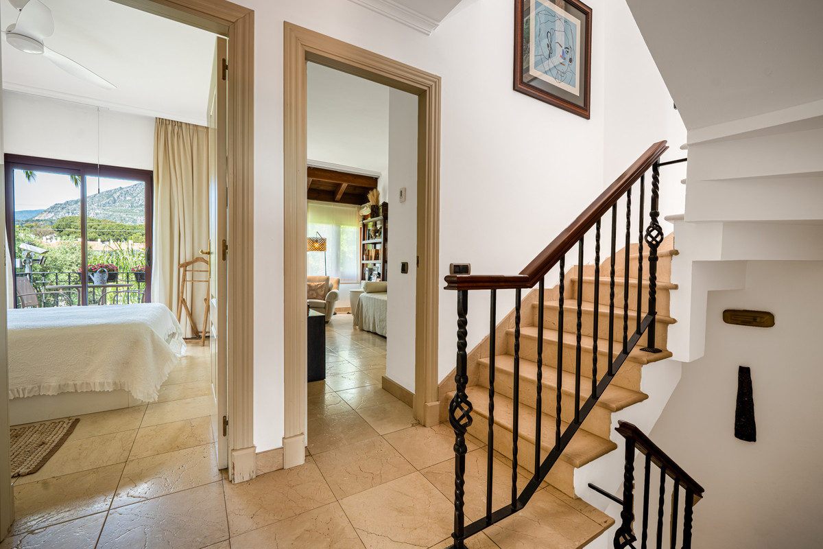 5 Bed Townhouse for sale in Marbella Costa Del Sol, Málaga, Spain