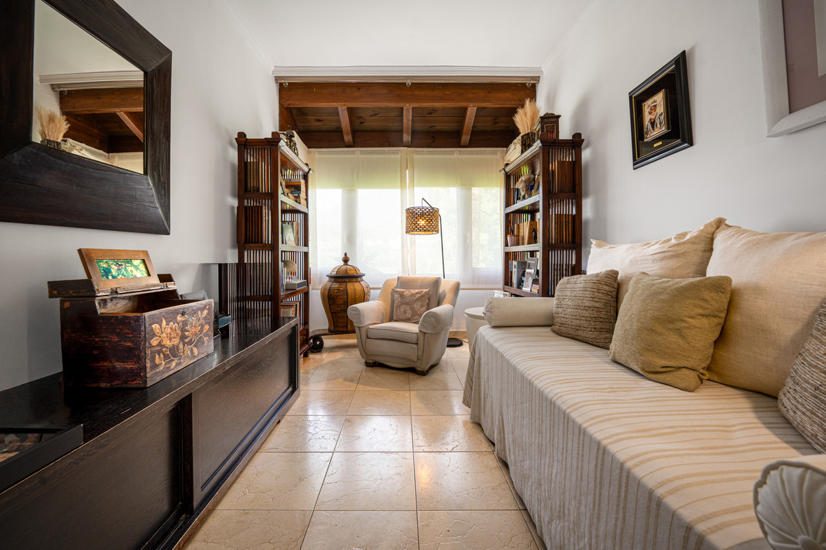 5 Bed Townhouse for sale in Marbella Costa Del Sol, Málaga, Spain