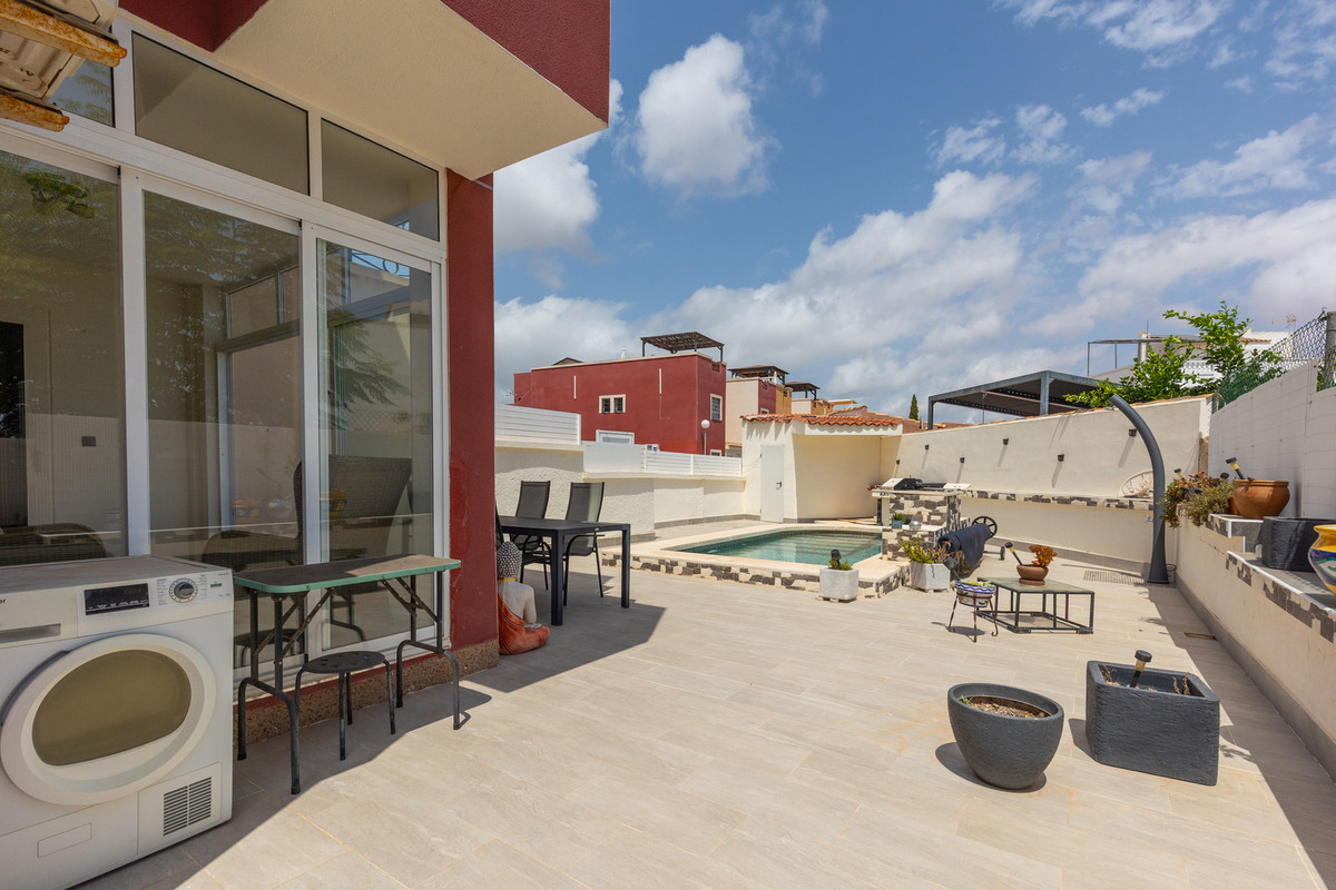 2 Bed Apartment for sale in Los Altos Costa Blanca, Alicante, Spain