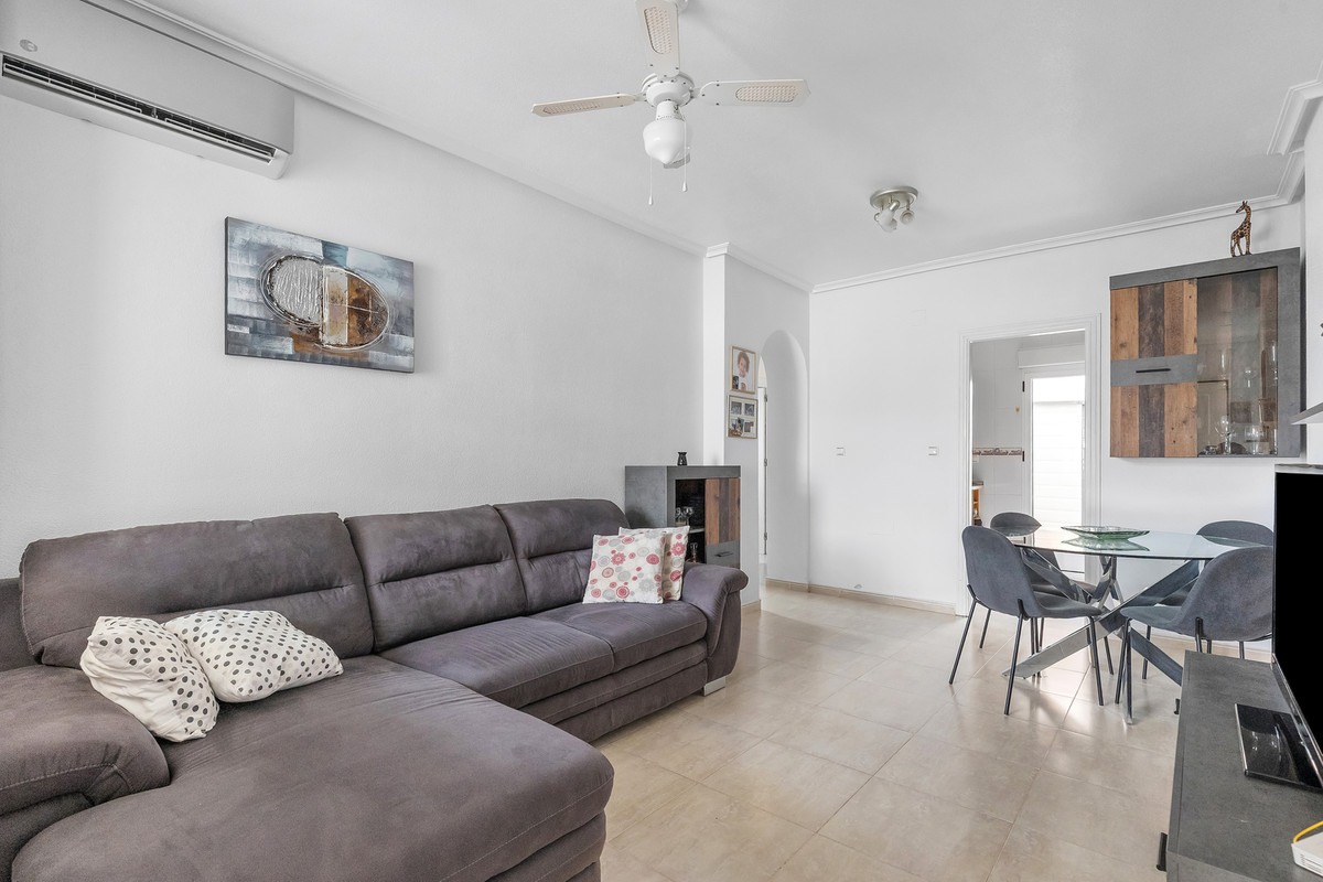 2 Bed Apartment for sale in Los Altos Costa Blanca, Alicante, Spain