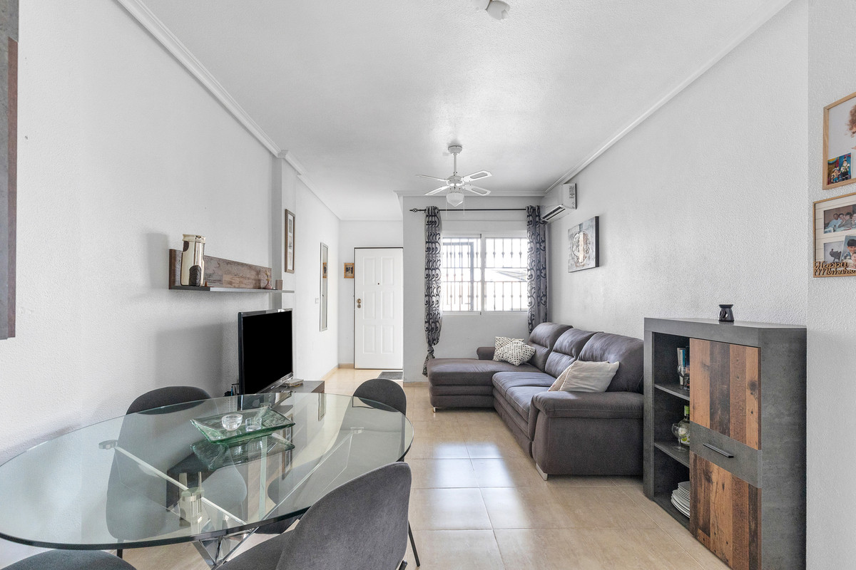 2 Bed Apartment for sale in Los Altos Costa Blanca, Alicante, Spain