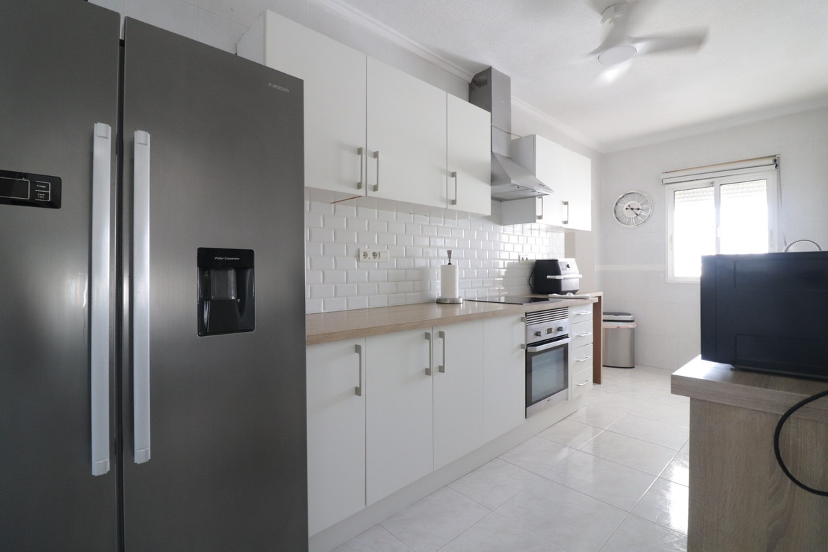 4 Bed Townhouse for sale in Benimar Costa Blanca, Alicante, Spain
