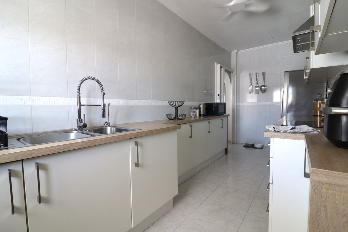 4 Bed Townhouse for sale in Benimar Costa Blanca, Alicante, Spain