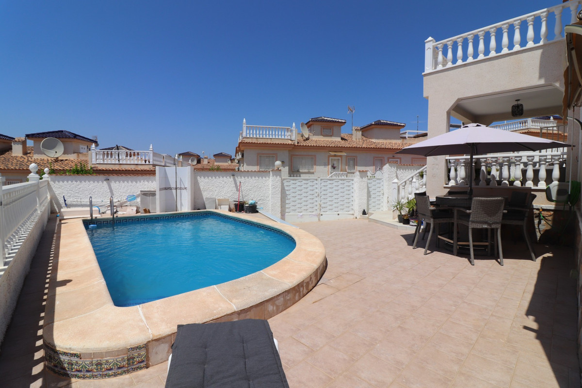 4 Bed Townhouse for sale in Benimar Costa Blanca, Alicante, Spain