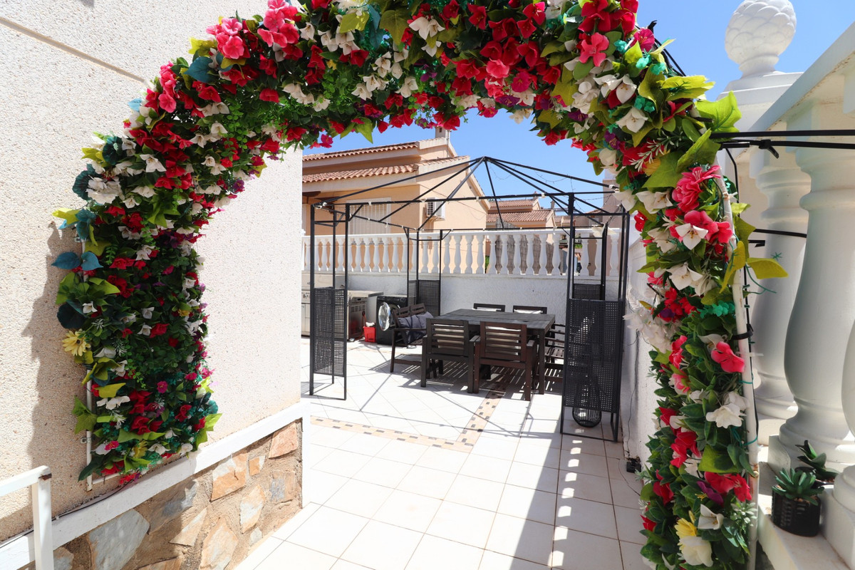 4 Bed Townhouse for sale in Benimar Costa Blanca, Alicante, Spain
