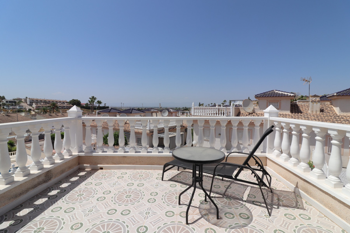 4 Bed Townhouse for sale in Benimar Costa Blanca, Alicante, Spain
