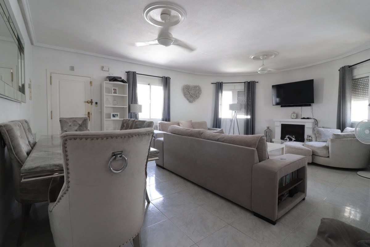 4 Bed Townhouse for sale in Benimar Costa Blanca, Alicante, Spain