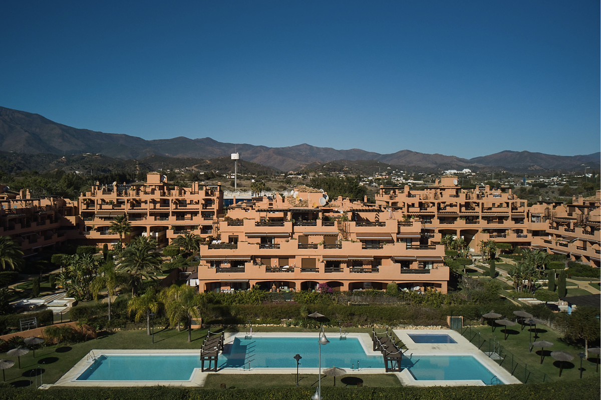 2 Bed Apartment for sale in Estepona Costa Del Sol, Málaga, Spain