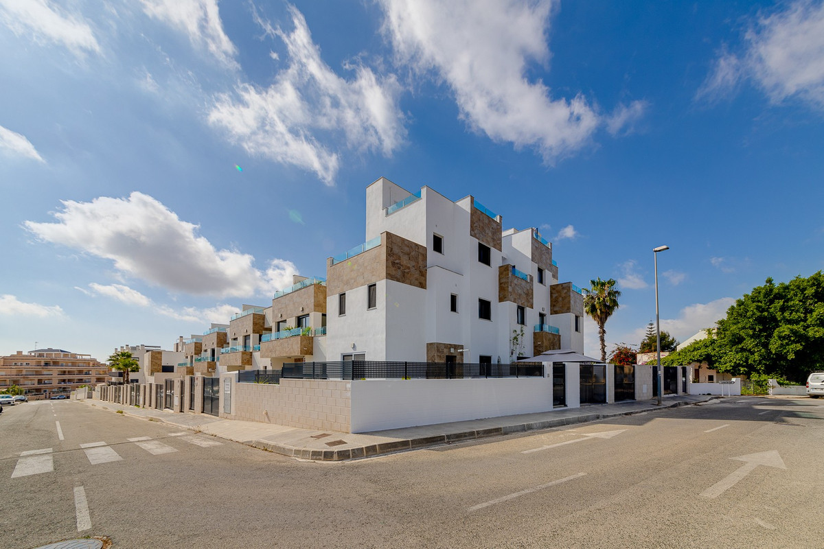 3 Bed Townhouse for sale in Orihuela Costa Costa Blanca, Alicante, Spain