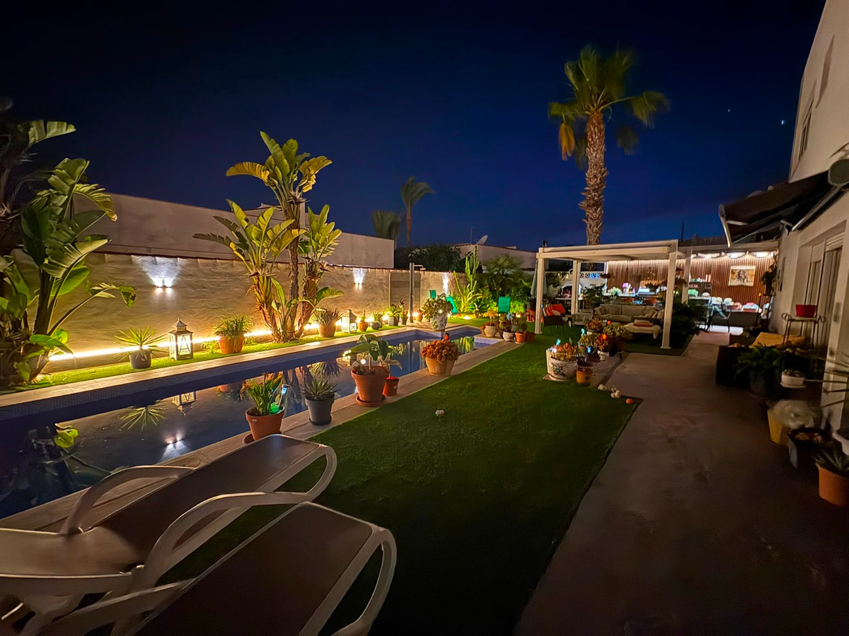 Se vende Villa - Chalet de 2 dormitorios en Costa Blanca, Alicante, España