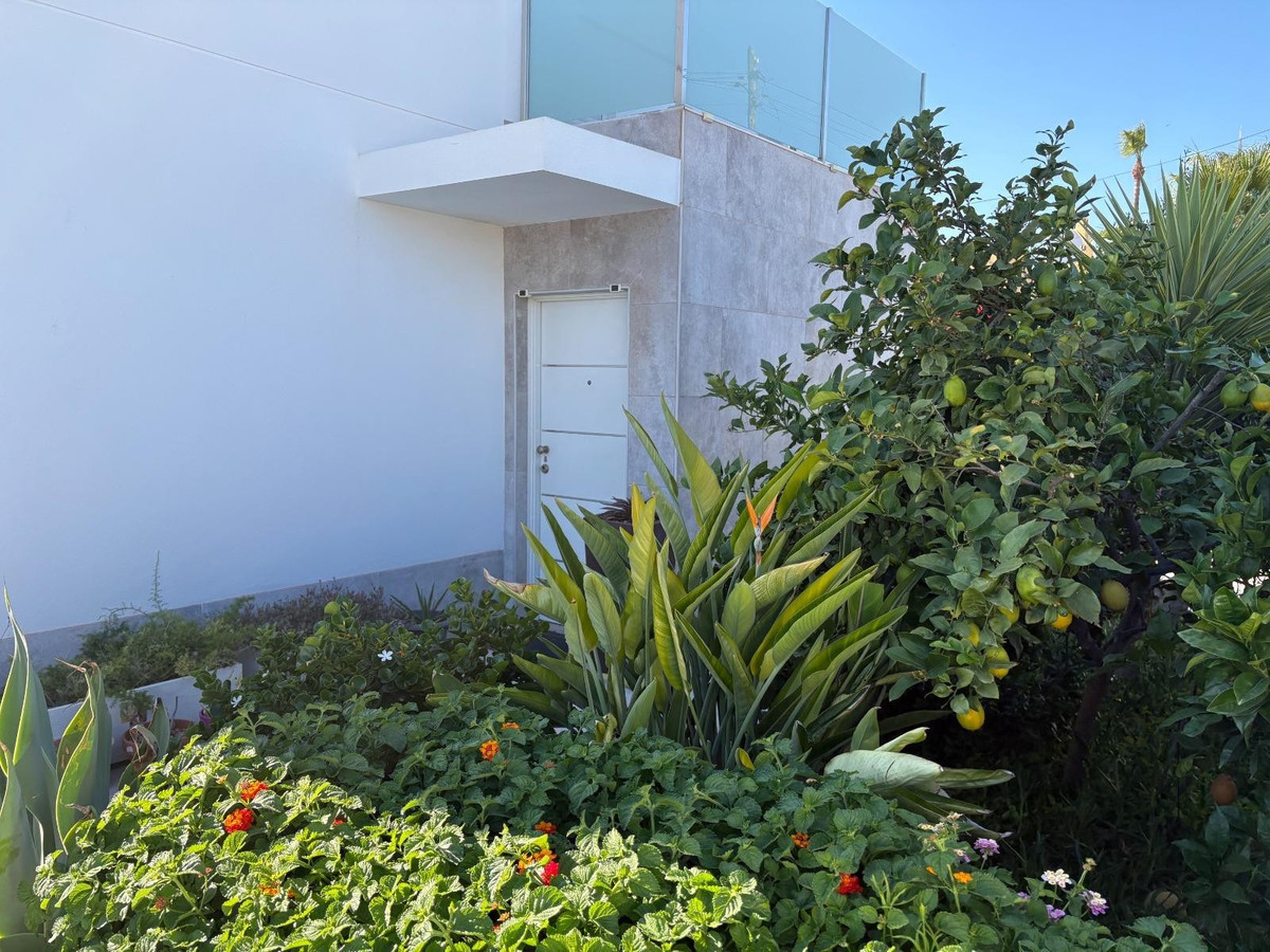 Se vende Villa - Chalet de 2 dormitorios en Costa Blanca, Alicante, España