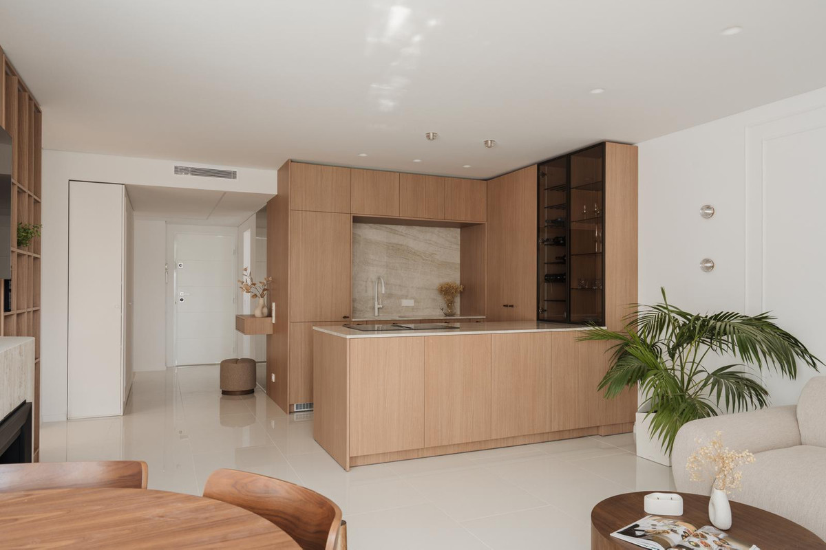 3 Bed Apartment for sale in San Pedro De Alcántara Costa Del Sol, Málaga, Spain