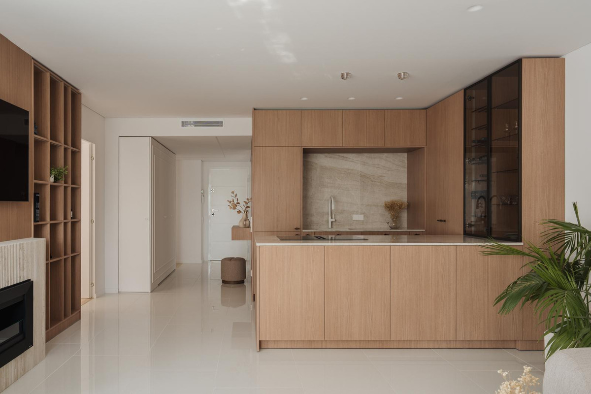 3 Bed Apartment for sale in San Pedro De Alcántara Costa Del Sol, Málaga, Spain
