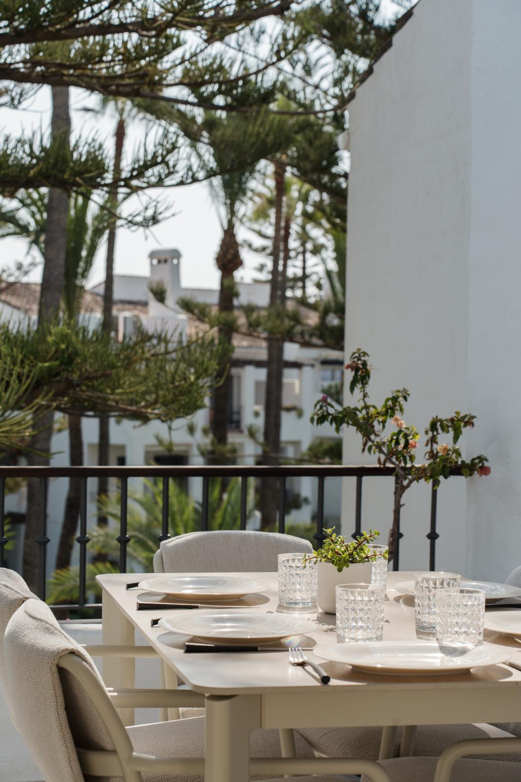 3 Bed Apartment for sale in San Pedro De Alcántara Costa Del Sol, Málaga, Spain
