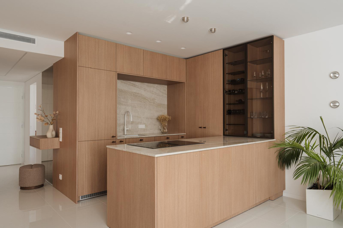 3 Bed Apartment for sale in San Pedro De Alcántara Costa Del Sol, Málaga, Spain