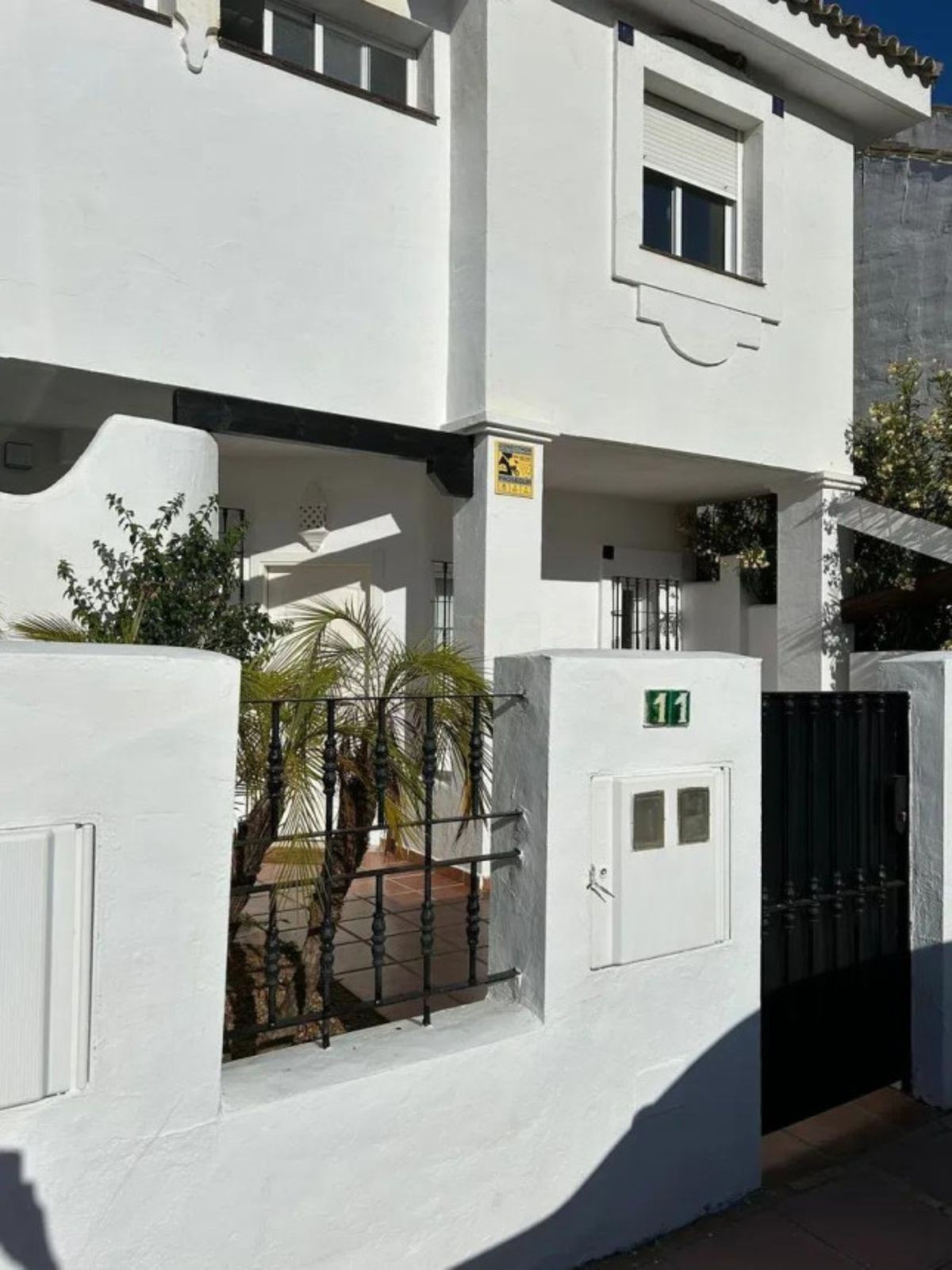 3 Bed Townhouse for sale in Puerto Banús Costa Del Sol, Málaga, Spain