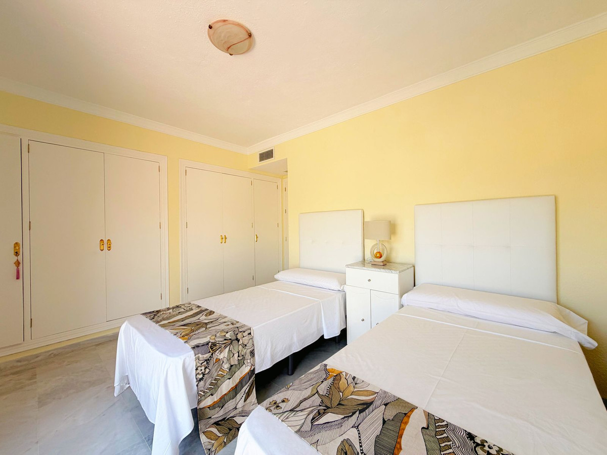 2 Bed Apartment for sale in Estepona Costa Del Sol, Málaga, Spain