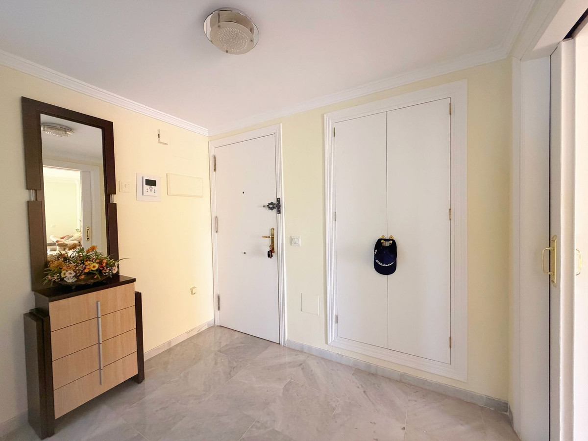2 Bed Apartment for sale in Estepona Costa Del Sol, Málaga, Spain